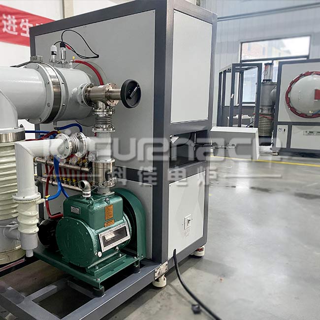 Graphite vacuum furnace